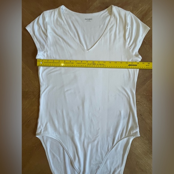 Old Navy White V-Neck Cap Sleeve Bodysuit | Size XL Tall - Picture 9 of 11